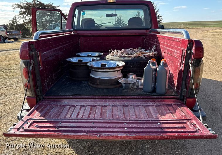 image for item DZ4998 1992 Ford F150 Flare Side pickup truck