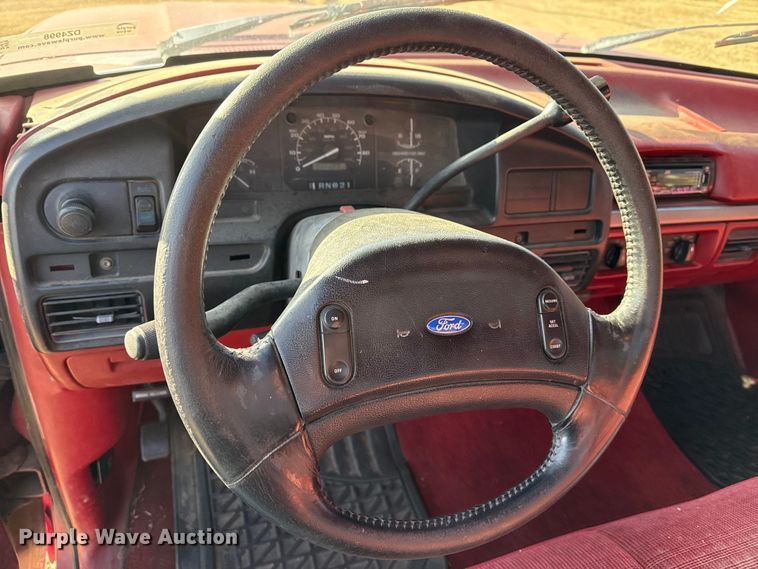 image for item DZ4998 1992 Ford F150 Flare Side pickup truck