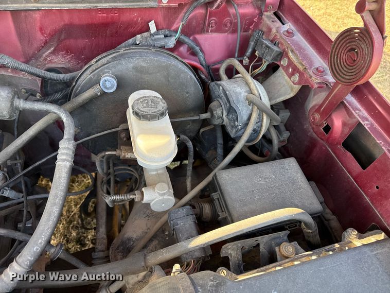 image for item DZ4998 1992 Ford F150 Flare Side pickup truck