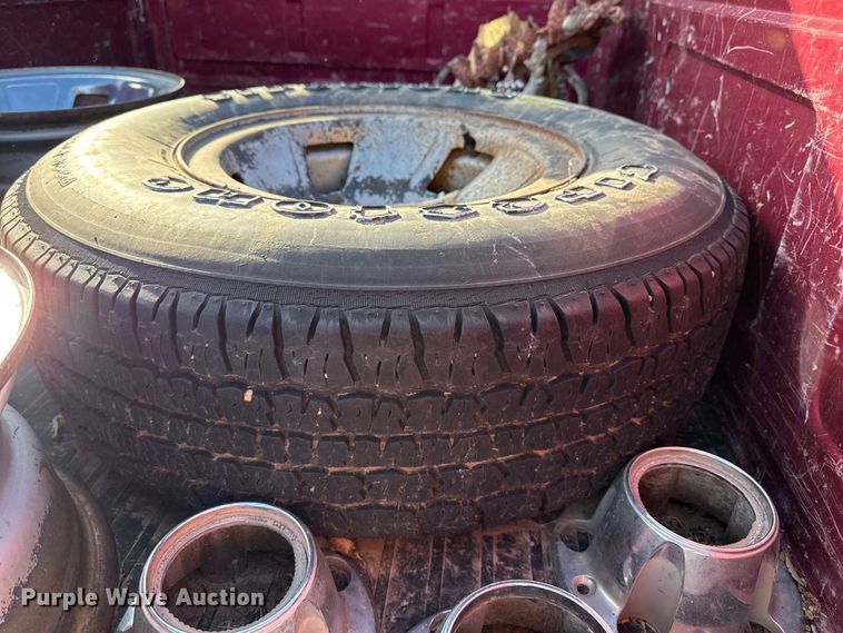 image for item DZ4998 1992 Ford F150 Flare Side pickup truck