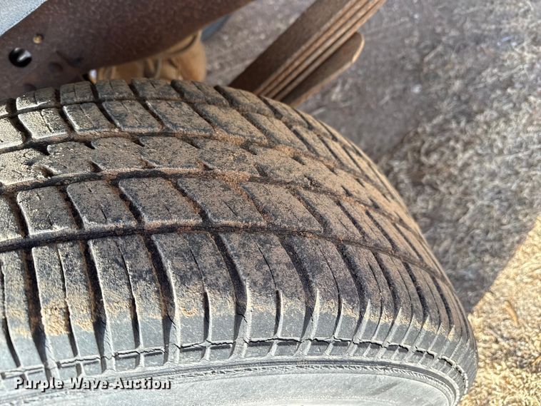 image for item DZ4998 1992 Ford F150 Flare Side pickup truck