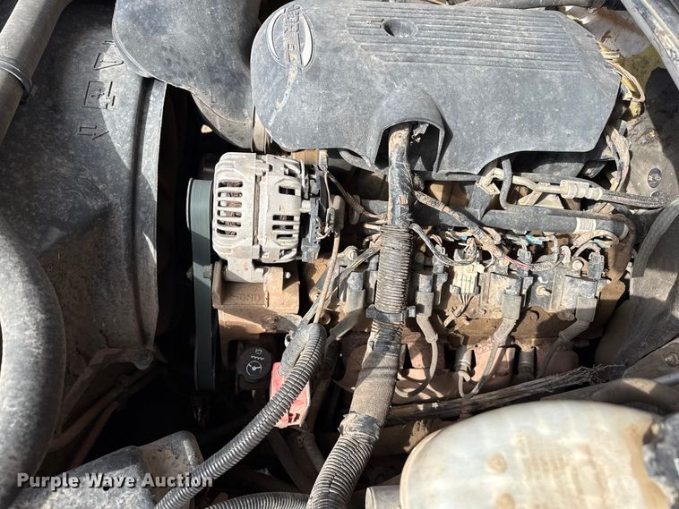 image for item DZ4999 2006 Chevrolet 2500HD bale bed pickup truck