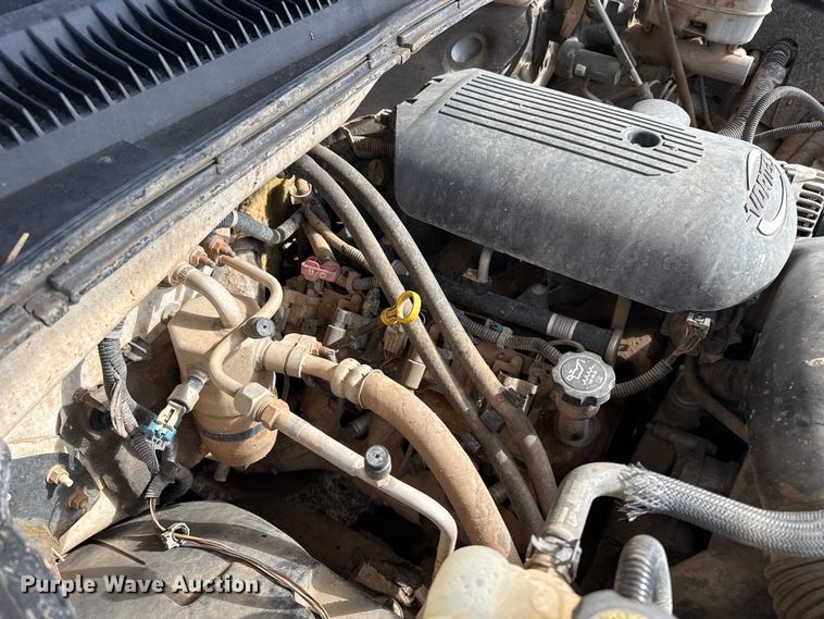 image for item DZ4999 2006 Chevrolet 2500HD bale bed pickup truck