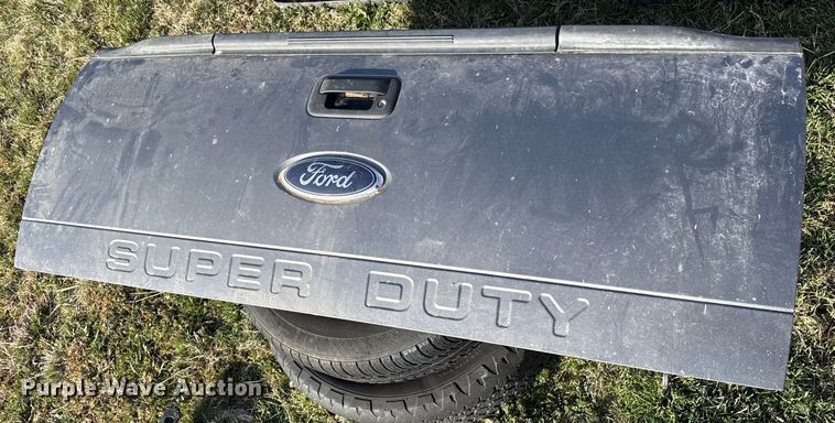image for item DZ5001 Ford pickup bed