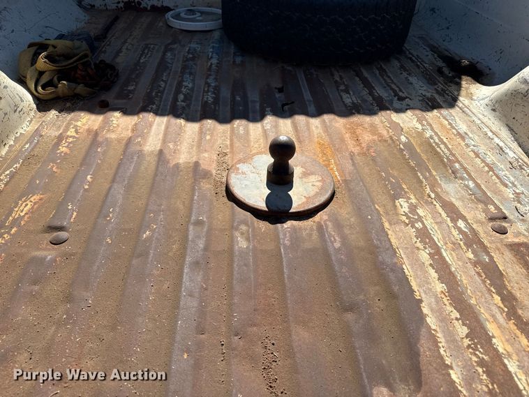 image for item DZ5011 1994 Ford F250 Ext. Cab pickup truck