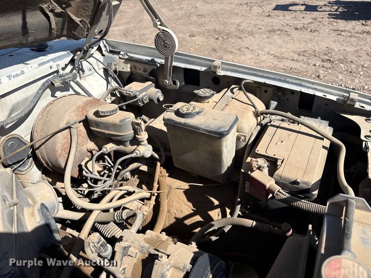 image for item DZ5011 1994 Ford F250 Ext. Cab pickup truck