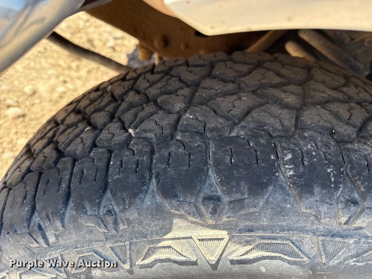 image for item DZ5011 1994 Ford F250 Ext. Cab pickup truck