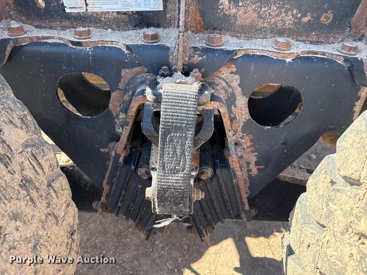 image for item DZ5012 2023 International HX620 truck cab and chassis