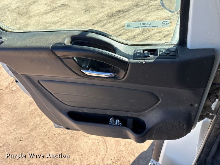 image for item DZ5012 2023 International HX620 truck cab and chassis