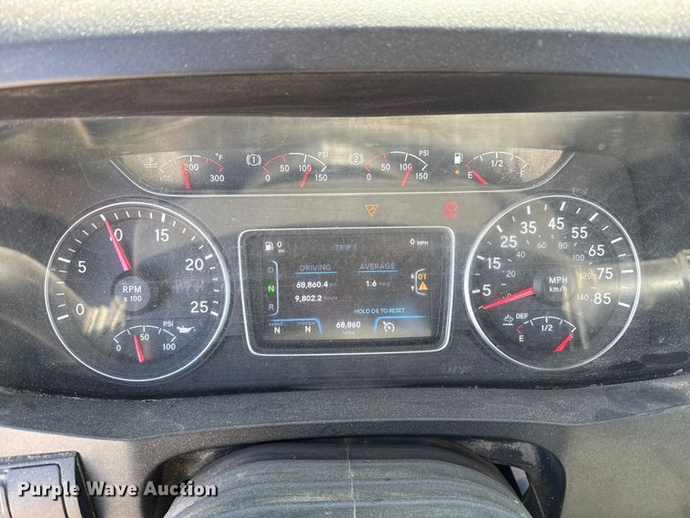 image for item DZ5012 2023 International HX620 truck cab and chassis