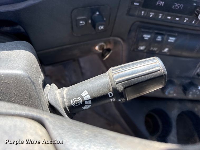 image for item DZ5012 2023 International HX620 truck cab and chassis