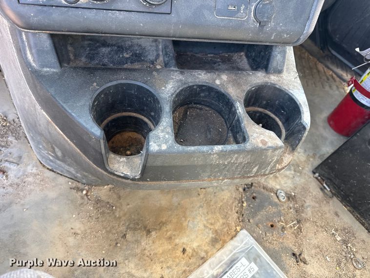 image for item DZ5012 2023 International HX620 truck cab and chassis