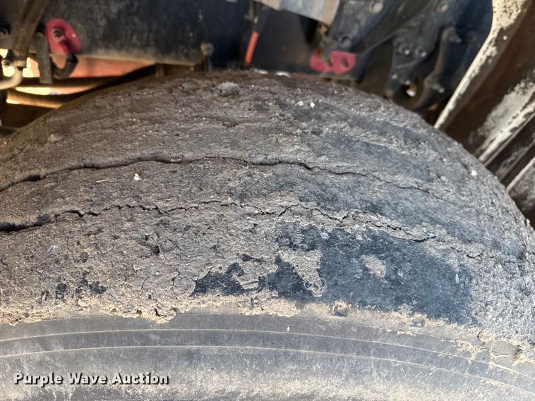 image for item DZ5012 2023 International HX620 truck cab and chassis