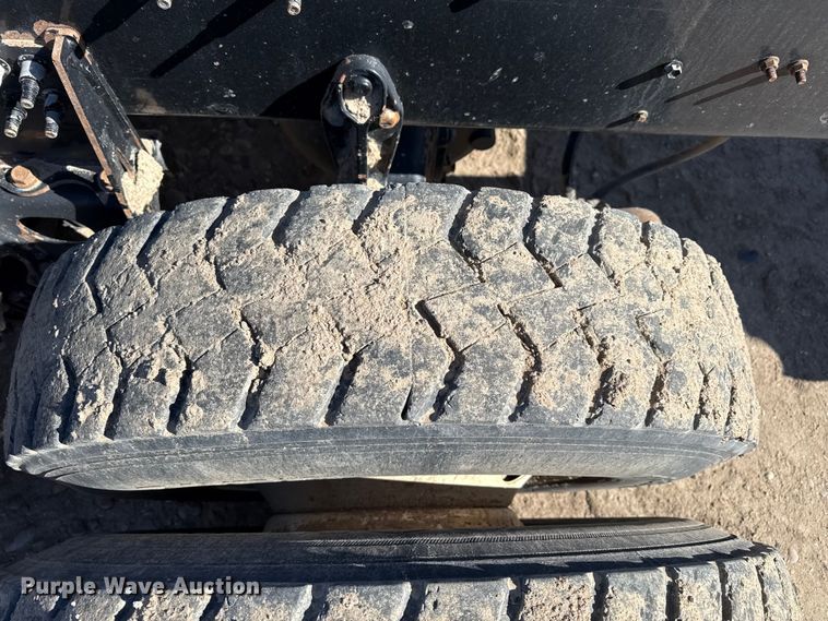 image for item DZ5012 2023 International HX620 truck cab and chassis