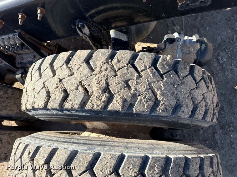 image for item DZ5012 2023 International HX620 truck cab and chassis