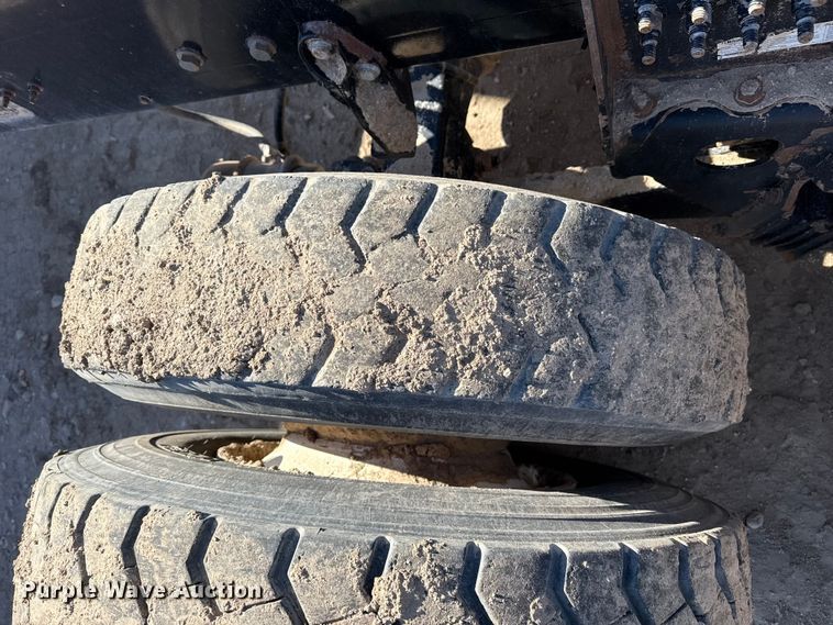 image for item DZ5012 2023 International HX620 truck cab and chassis