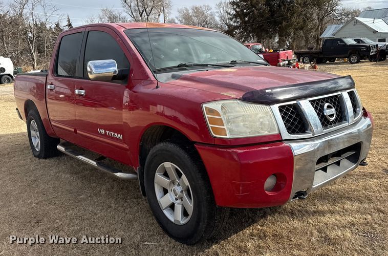 image for item DZ5019 2006 Nissan Titan Crew Cab pickup truck