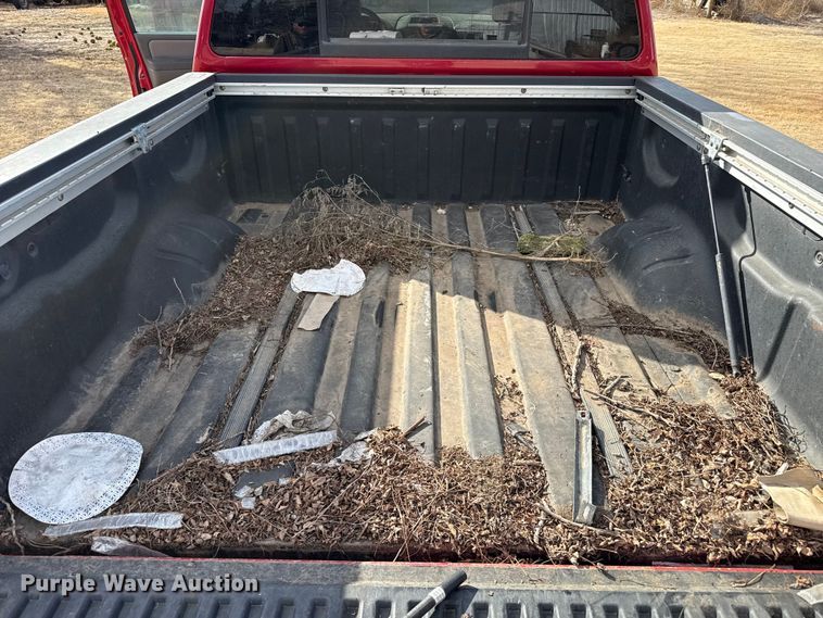 image for item DZ5019 2006 Nissan Titan Crew Cab pickup truck