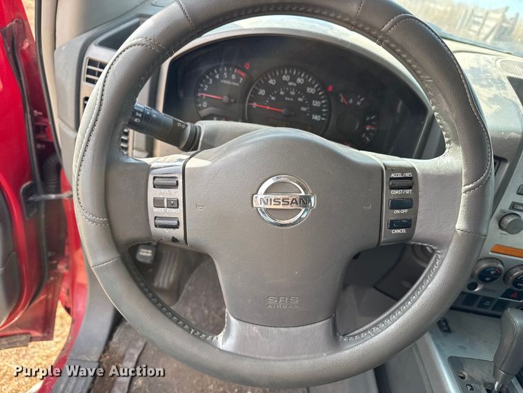 image for item DZ5019 2006 Nissan Titan Crew Cab pickup truck