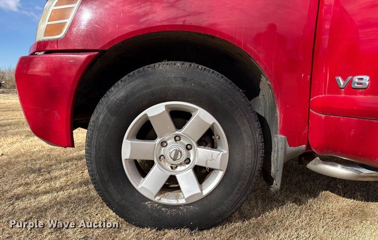 image for item DZ5019 2006 Nissan Titan Crew Cab pickup truck