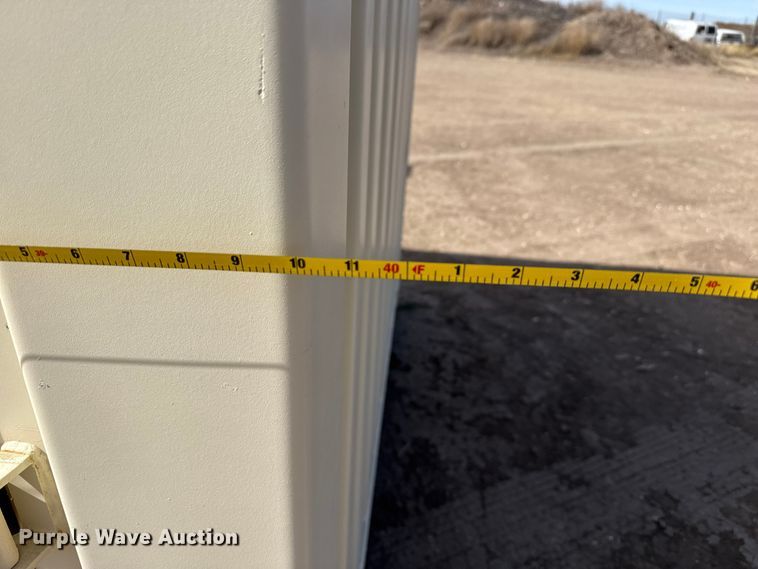 image for item DZ5030 Shipping container