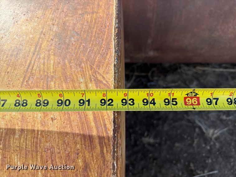 image for item DZ5112 (2) fuel tanks