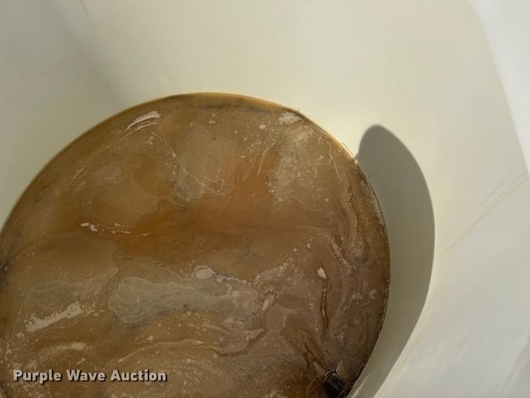 image for item DZ5113 Poly tank