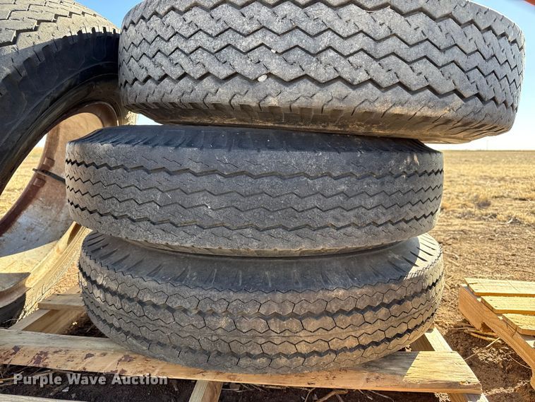 image for item DZ5116 (4) wheels and tires