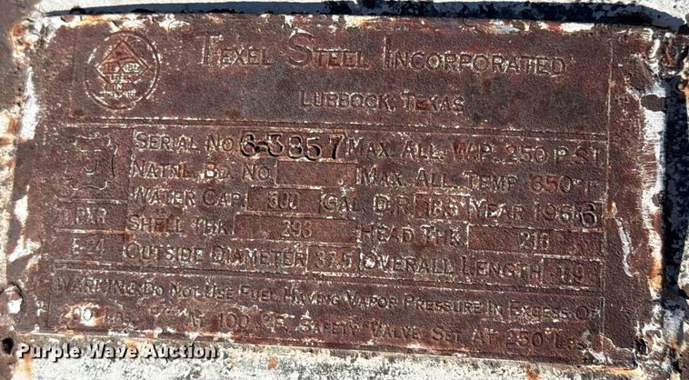 image for item DZ5117 (3) propane tanks