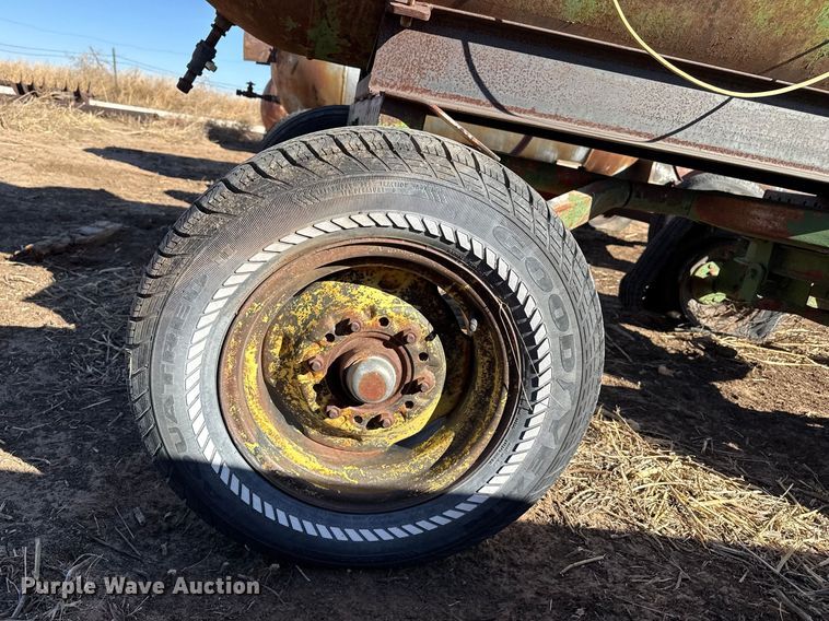 image for item DZ5118 Tank trailer