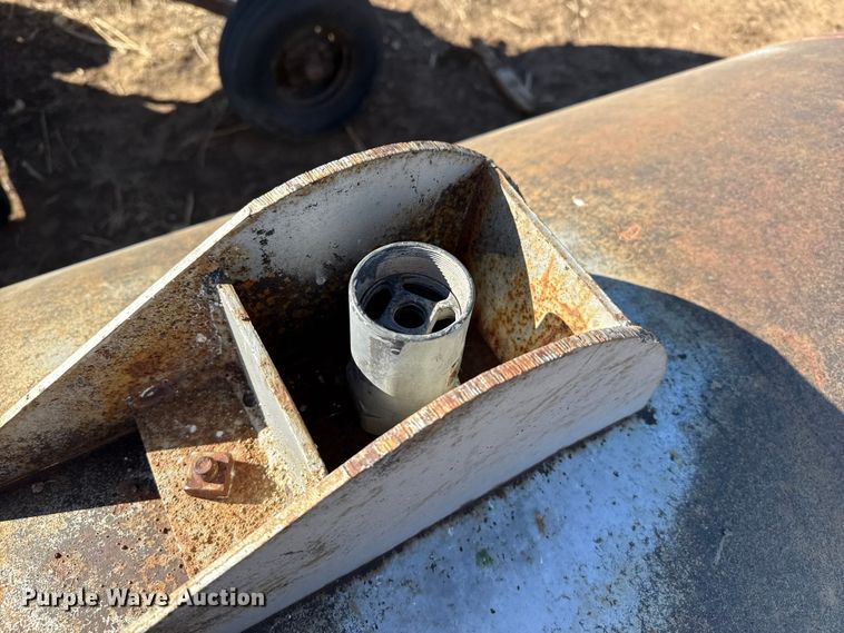 image for item DZ5119 Tank trailer