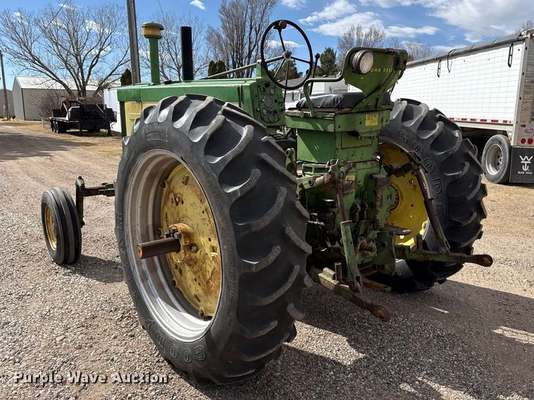 image for item DZ5123 1957 John Deere 720 tractor