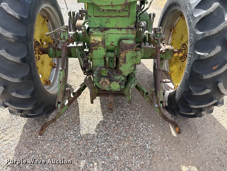 image for item DZ5123 1957 John Deere 720 tractor
