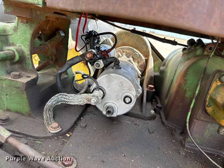 image for item DZ5123 1957 John Deere 720 tractor