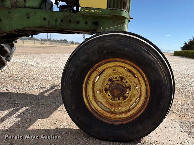 image for item DZ5123 1957 John Deere 720 tractor