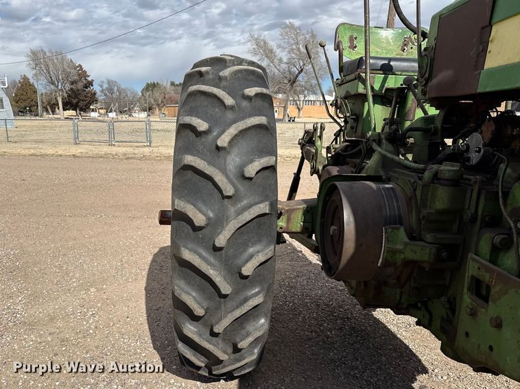 image for item DZ5123 1957 John Deere 720 tractor