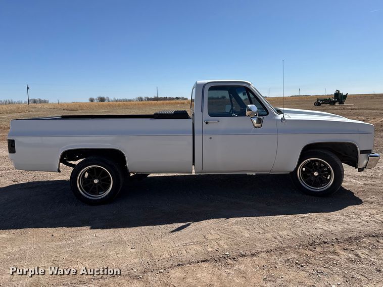 image for item DZ5127 1983 Chevrolet C10 pickup truck