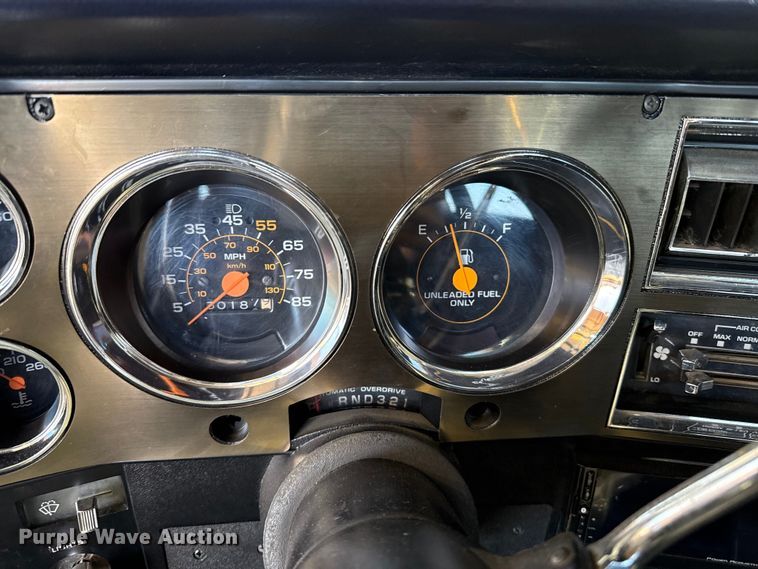 image for item DZ5127 1983 Chevrolet C10 pickup truck