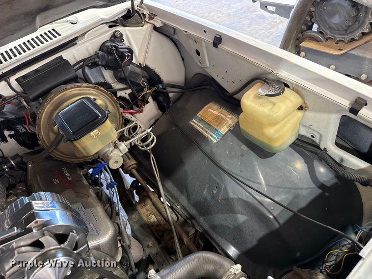 image for item DZ5127 1983 Chevrolet C10 pickup truck