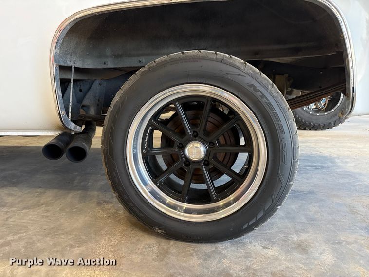 image for item DZ5127 1983 Chevrolet C10 pickup truck