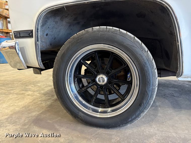 image for item DZ5127 1983 Chevrolet C10 pickup truck