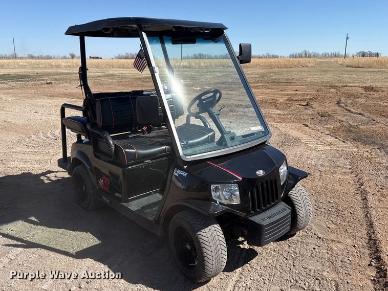 image for item DZ5128 2010 Tomberlin E-Merge 500 golf cart