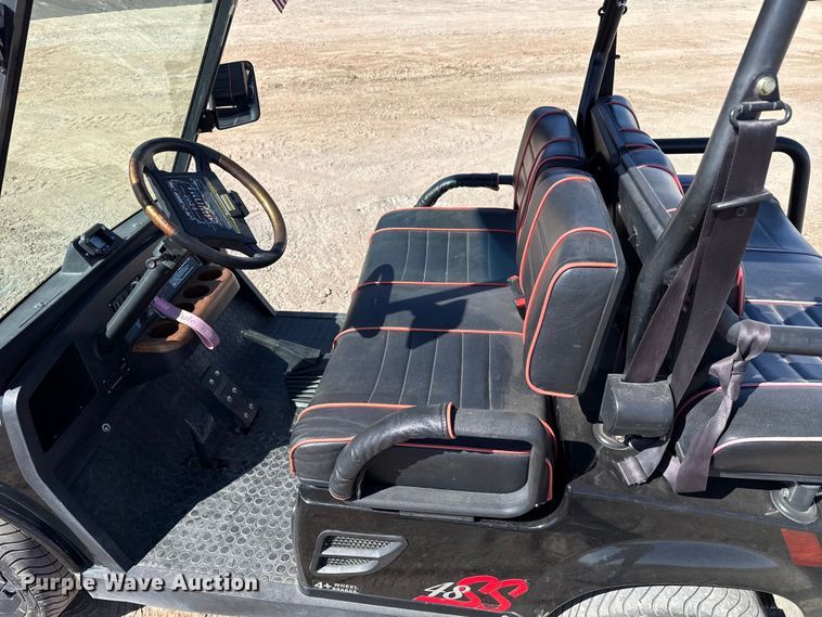 image for item DZ5128 2010 Tomberlin E-Merge 500 golf cart