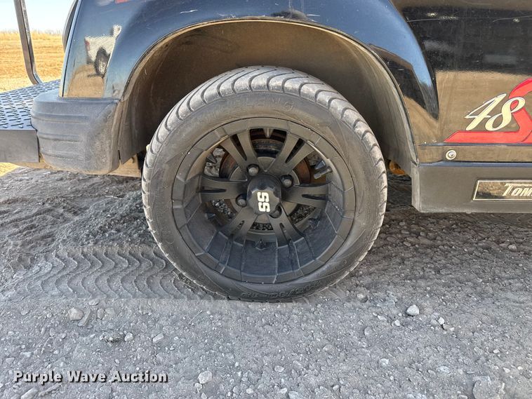 image for item DZ5128 2010 Tomberlin E-Merge 500 golf cart