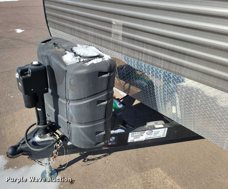 image for item EA2810 2016 Keystone Hideout camper