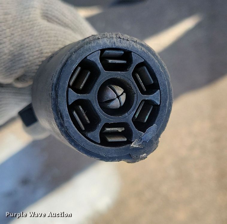 image for item EA2810 2016 Keystone Hideout camper