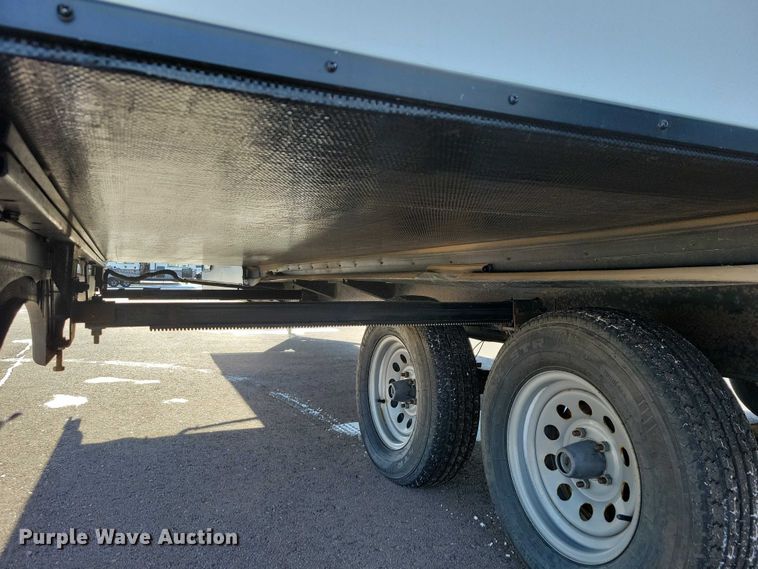 image for item EA2810 2016 Keystone Hideout camper