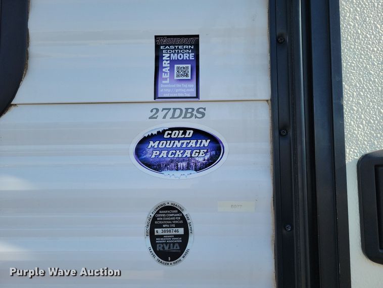 image for item EA2810 2016 Keystone Hideout camper