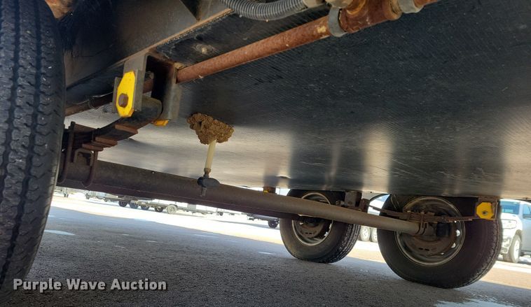 image for item EA2810 2016 Keystone Hideout camper