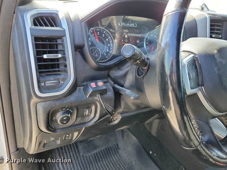 image for item EA2873 2020 RAM 1500 Crew Cab pickup truck